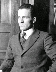 Томас Уотсон 
(снимок 1917 года)